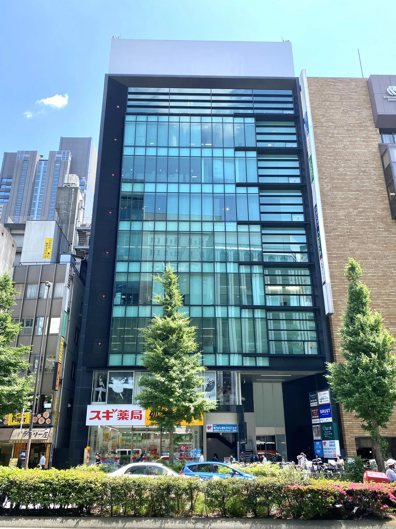 ラウンドクロス新宿
