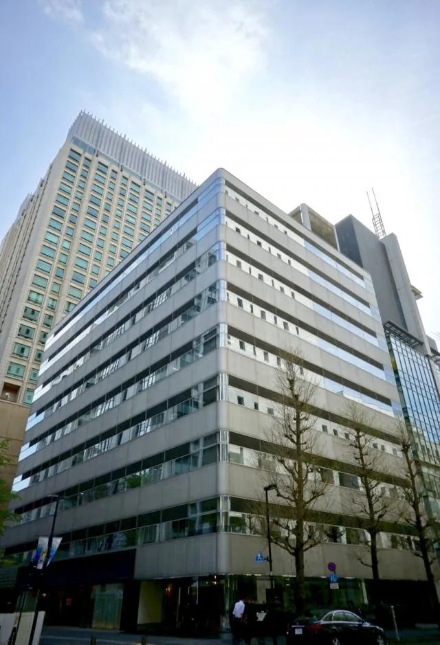 蚕糸会館
