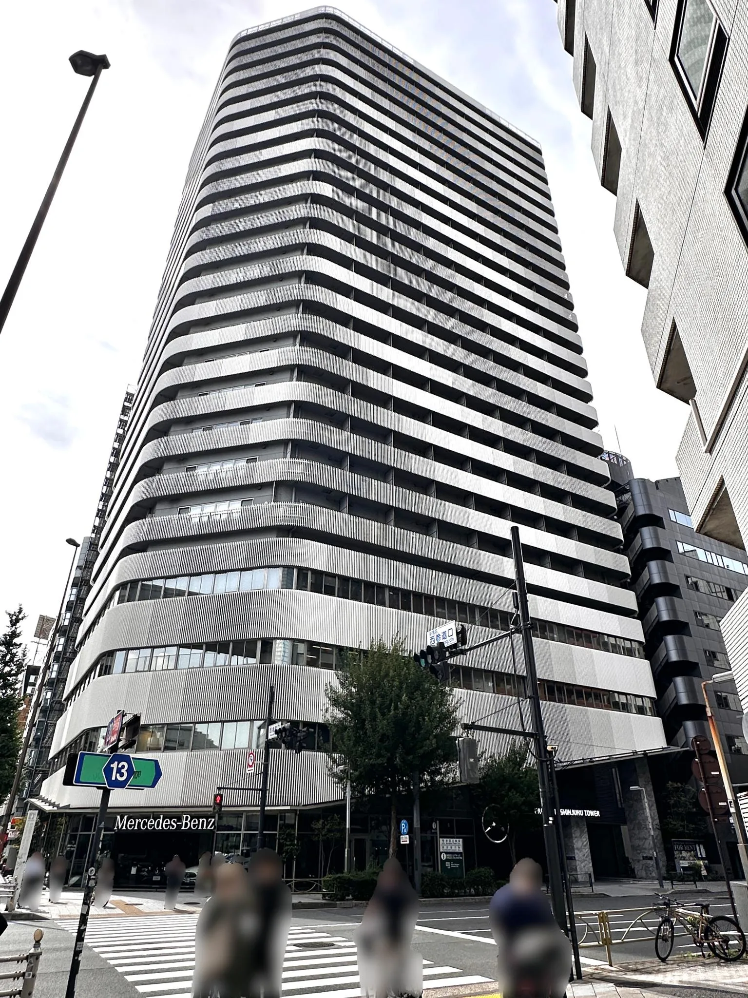 フロンティア新宿タワー(旧TSI新宿タワー)